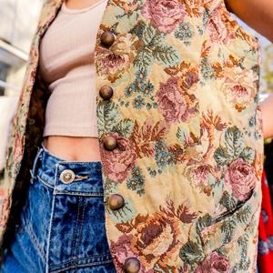 Vintage Karen Scott Size M Tapestry Vest Floral
